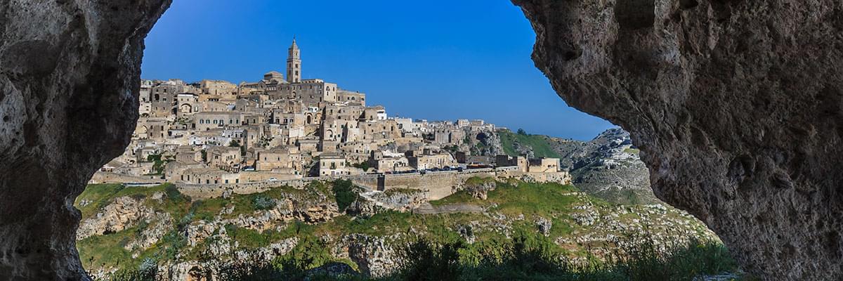 Puglia's Neighbours: A Brief Tour of Basilicata, Campania, and Molise