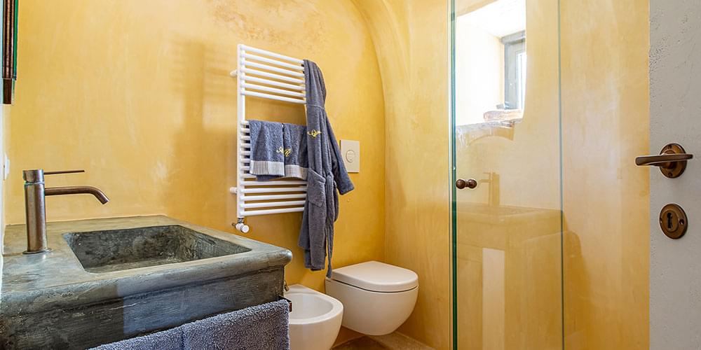 Ensuite - Single bedroom